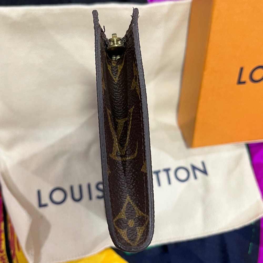 Pouch - Picture 9 of 9